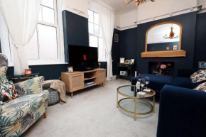 Spacious 2-Bed Cardiff Haven with Luxe Touches